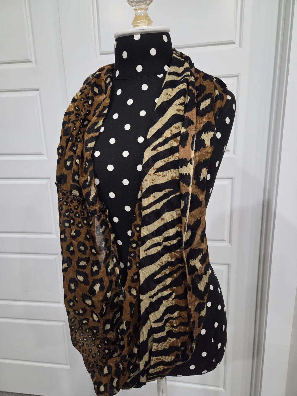 Leopard Print Infinity Scarf - Brown & Black